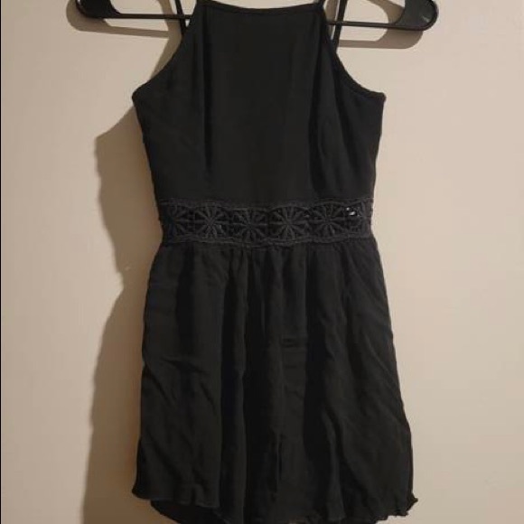 NWT Black Romper. Size small (4) - Picture 4 of 7